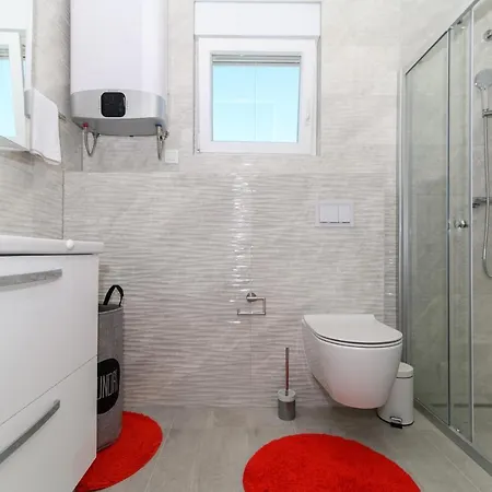 Apartamento By The Sea - 18879 Trogir
